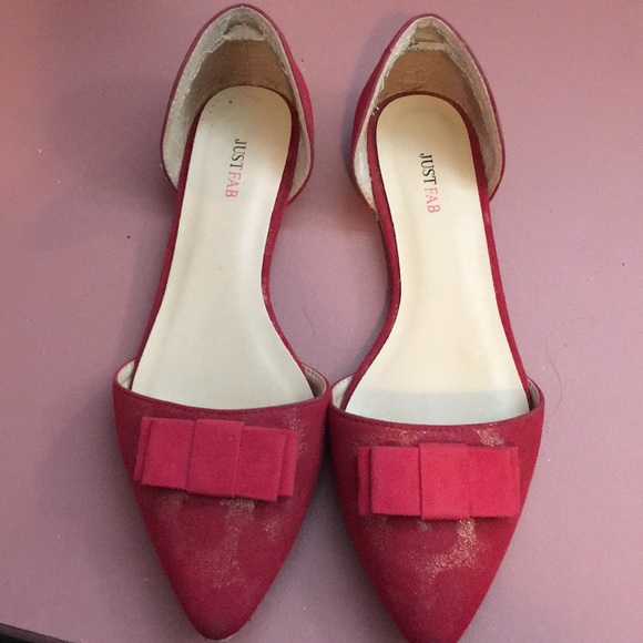 JustFab Shoes - Lightly worn red with gold shimmer shoes